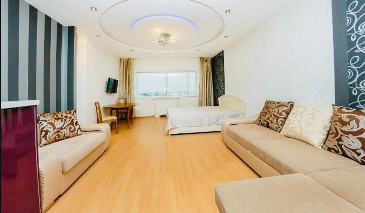 Северное Сияние 35 Этаж Astana Exteriör bild