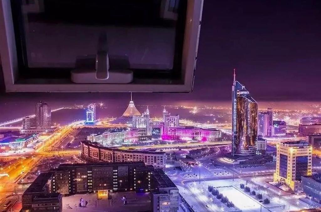 Северное Сияние 35 Этаж Astana Exteriör bild