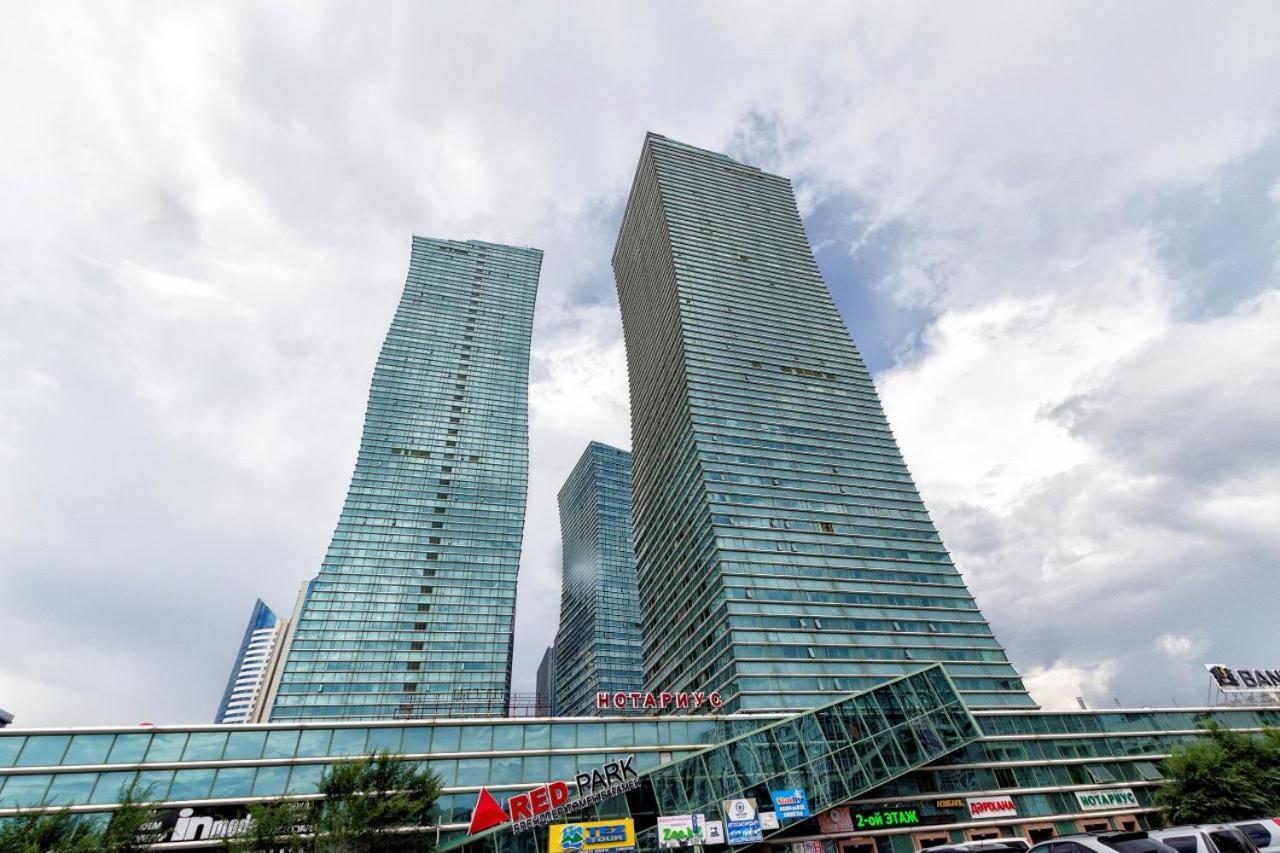 Северное Сияние 35 Этаж Astana Exteriör bild